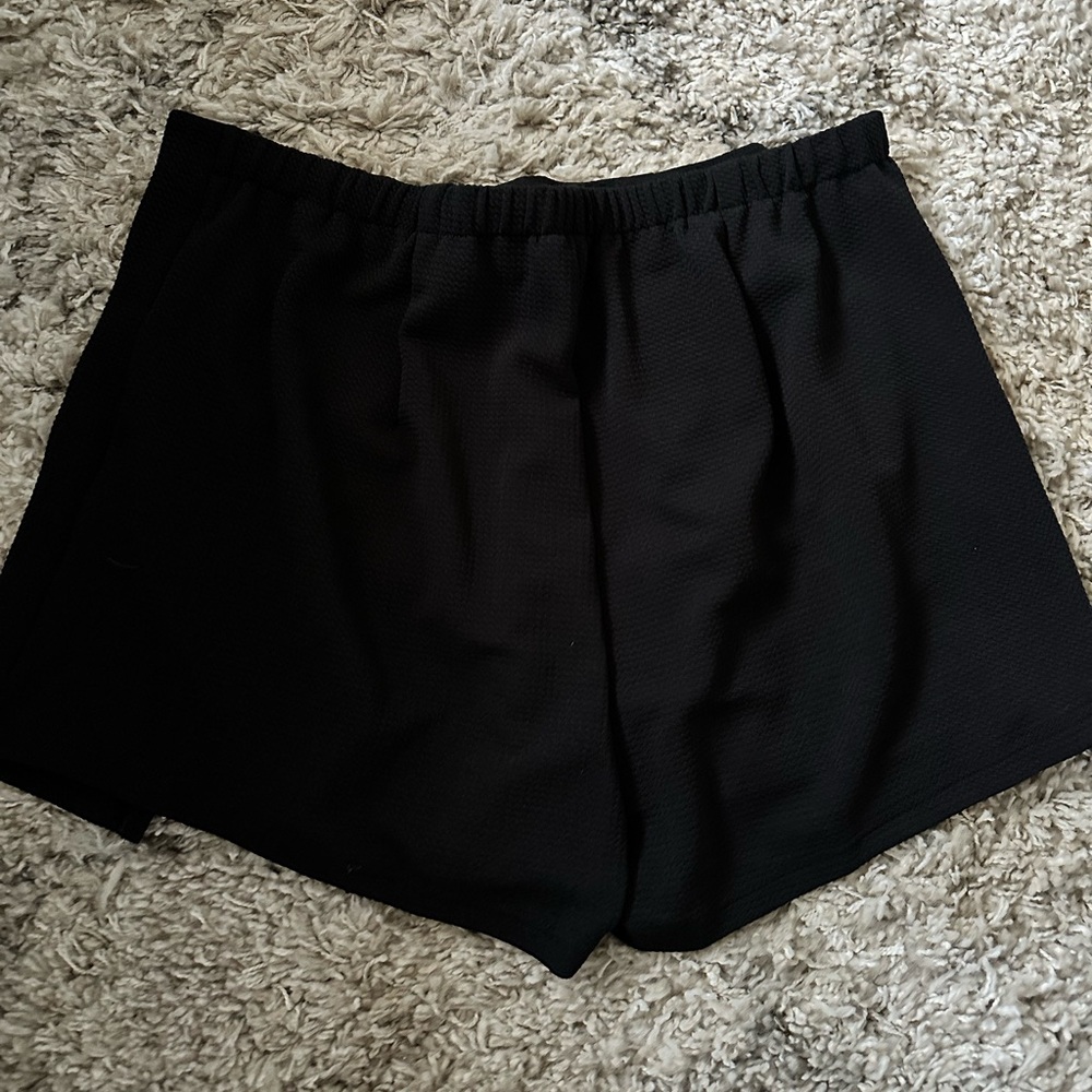Shein Black Skort with Bow Accents Size 2X New! - Picture 7 of 7
